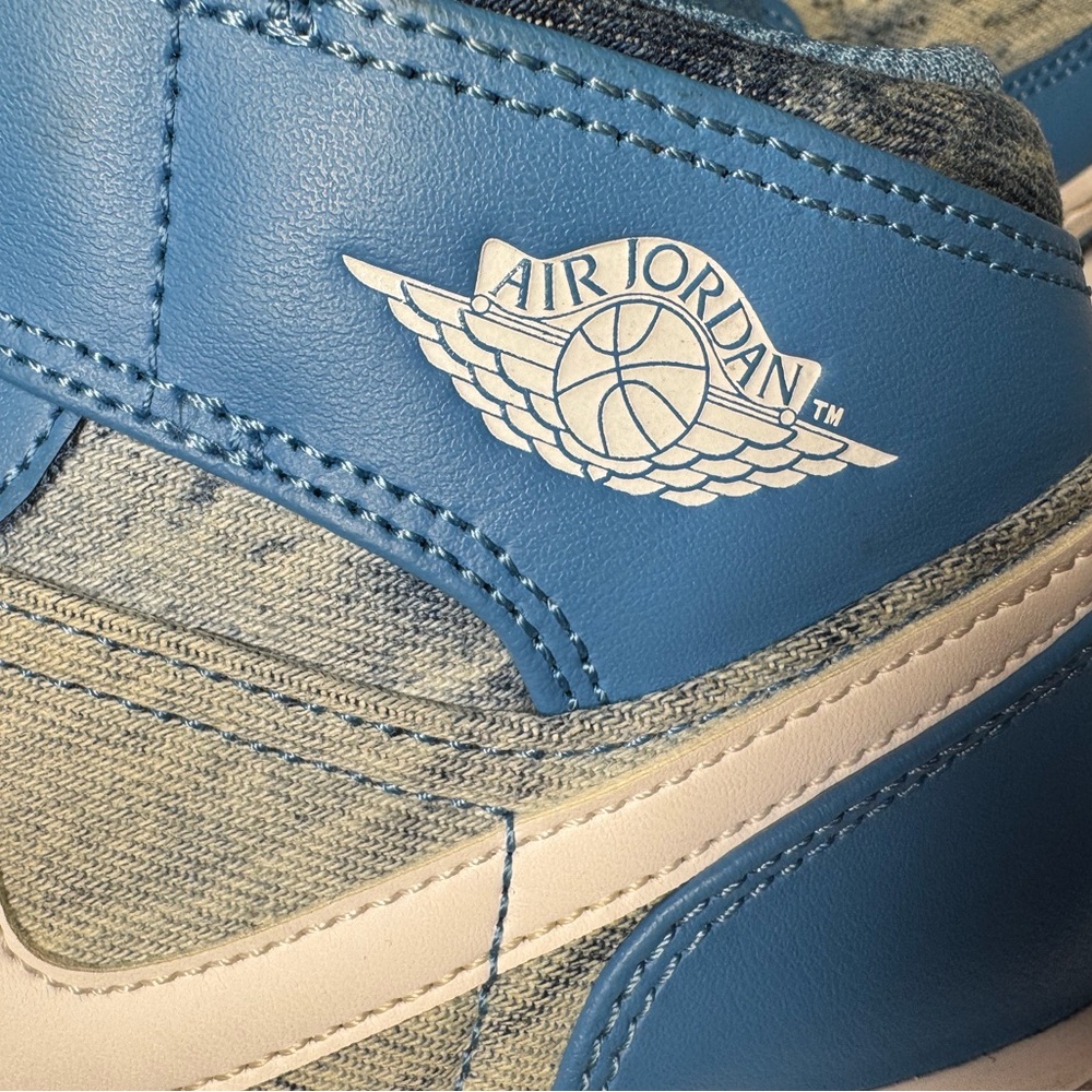 Air Jordan 1 Mid GS Washed Denim, lightly Used Sz 7Y - Picture 12 of 15